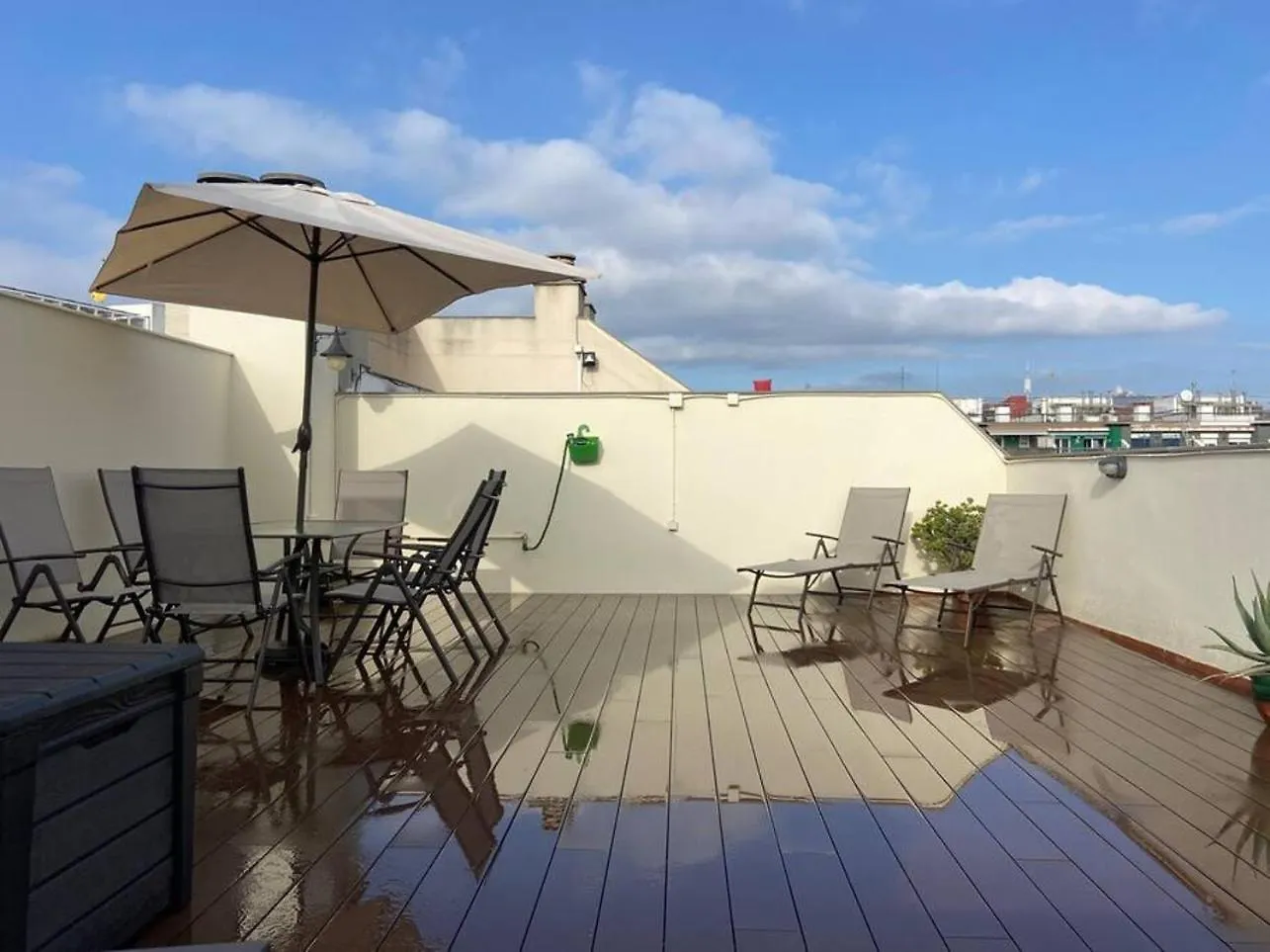 New Apartment With Private Rooftop L’Hospitalet de Llobregat