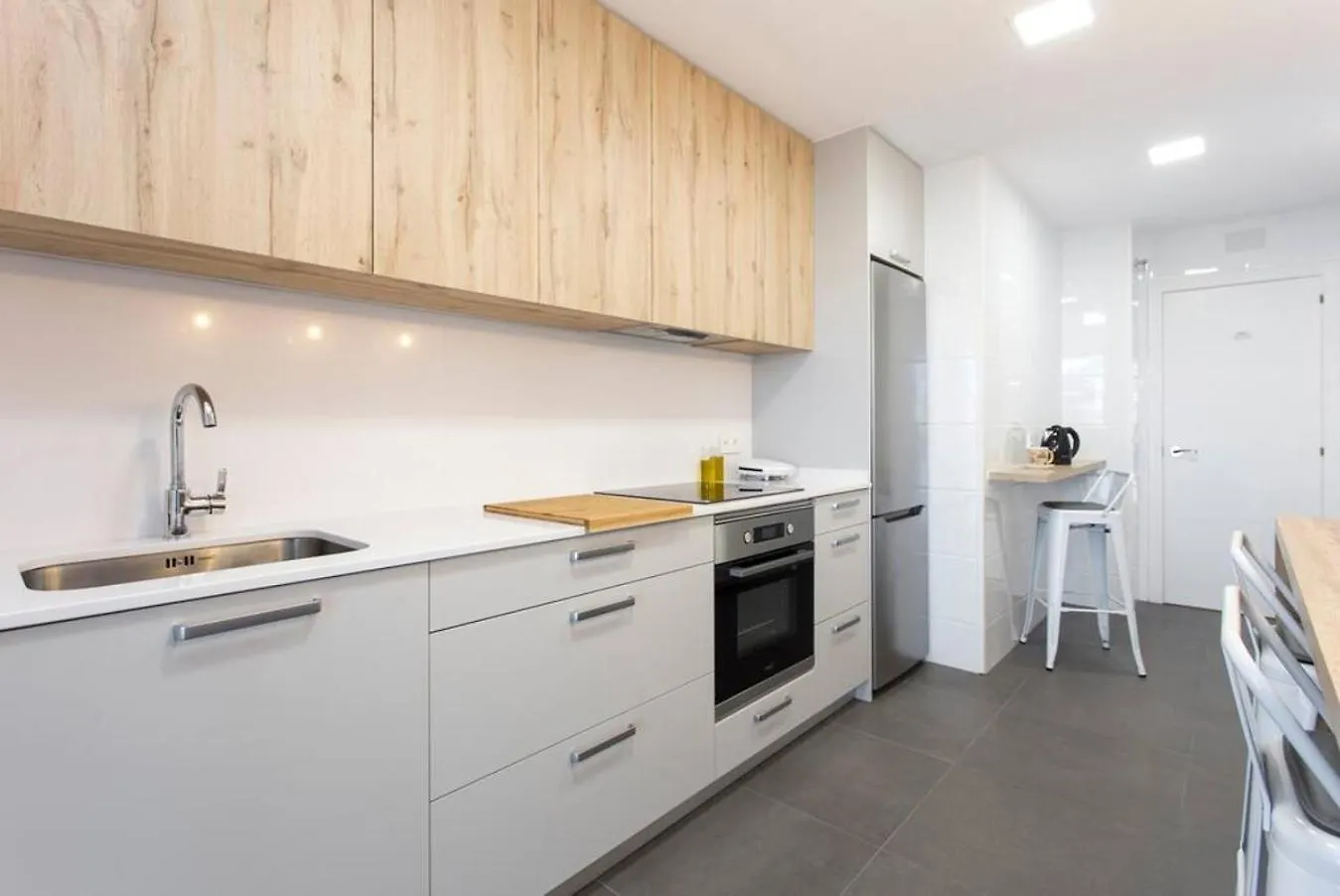 New Apartment With Private Rooftop L’Hospitalet de Llobregat 0*,
